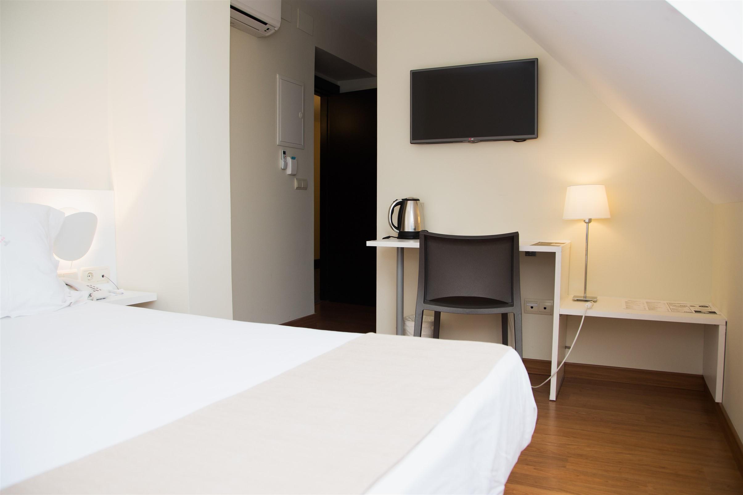 Vertice 4* Seville