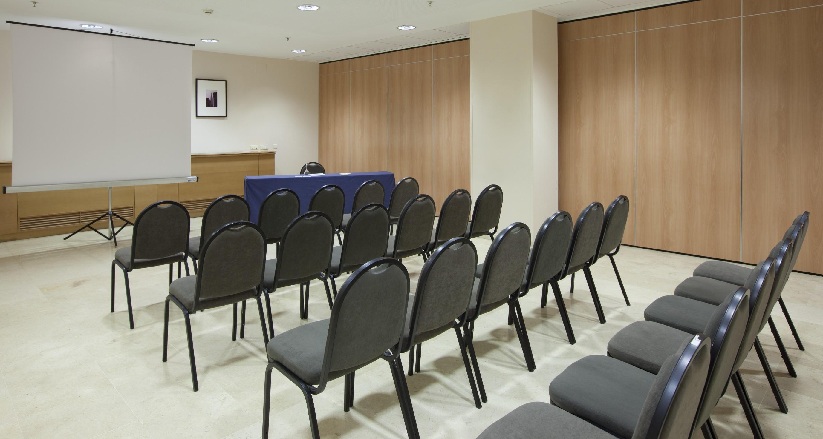 Vertice 4* Seville